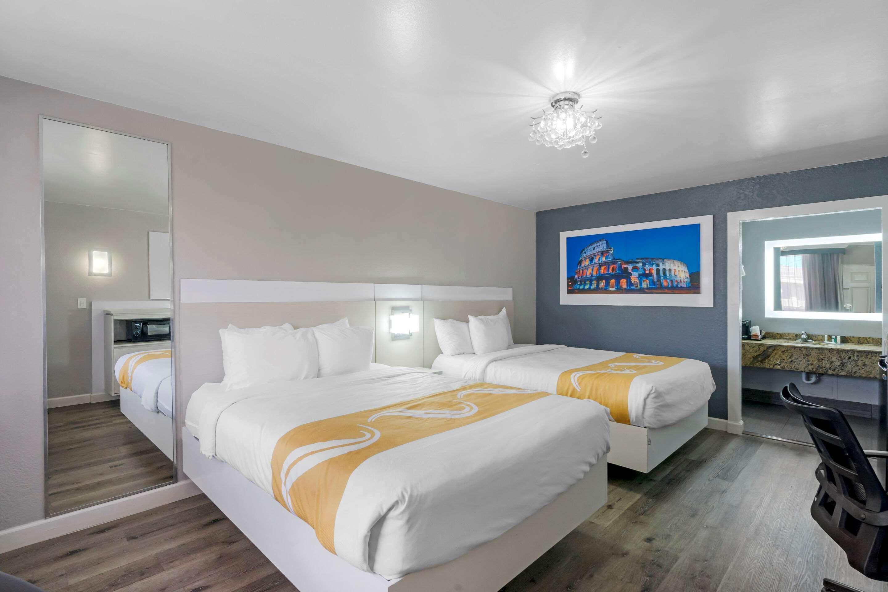Quality Inn And Conference Center Tampa-Brandon Heartland Екстериор снимка