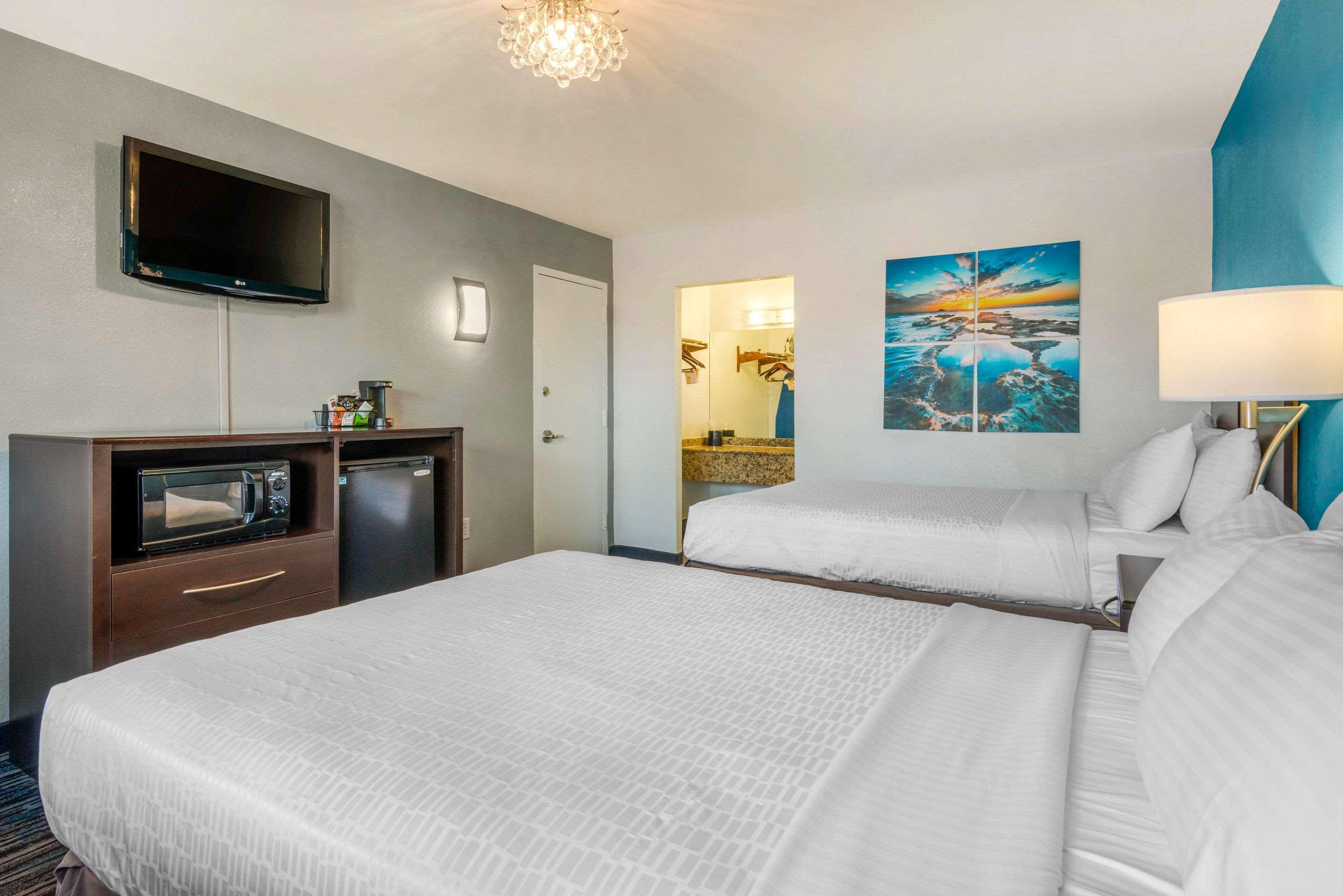 Quality Inn And Conference Center Tampa-Brandon Heartland Екстериор снимка