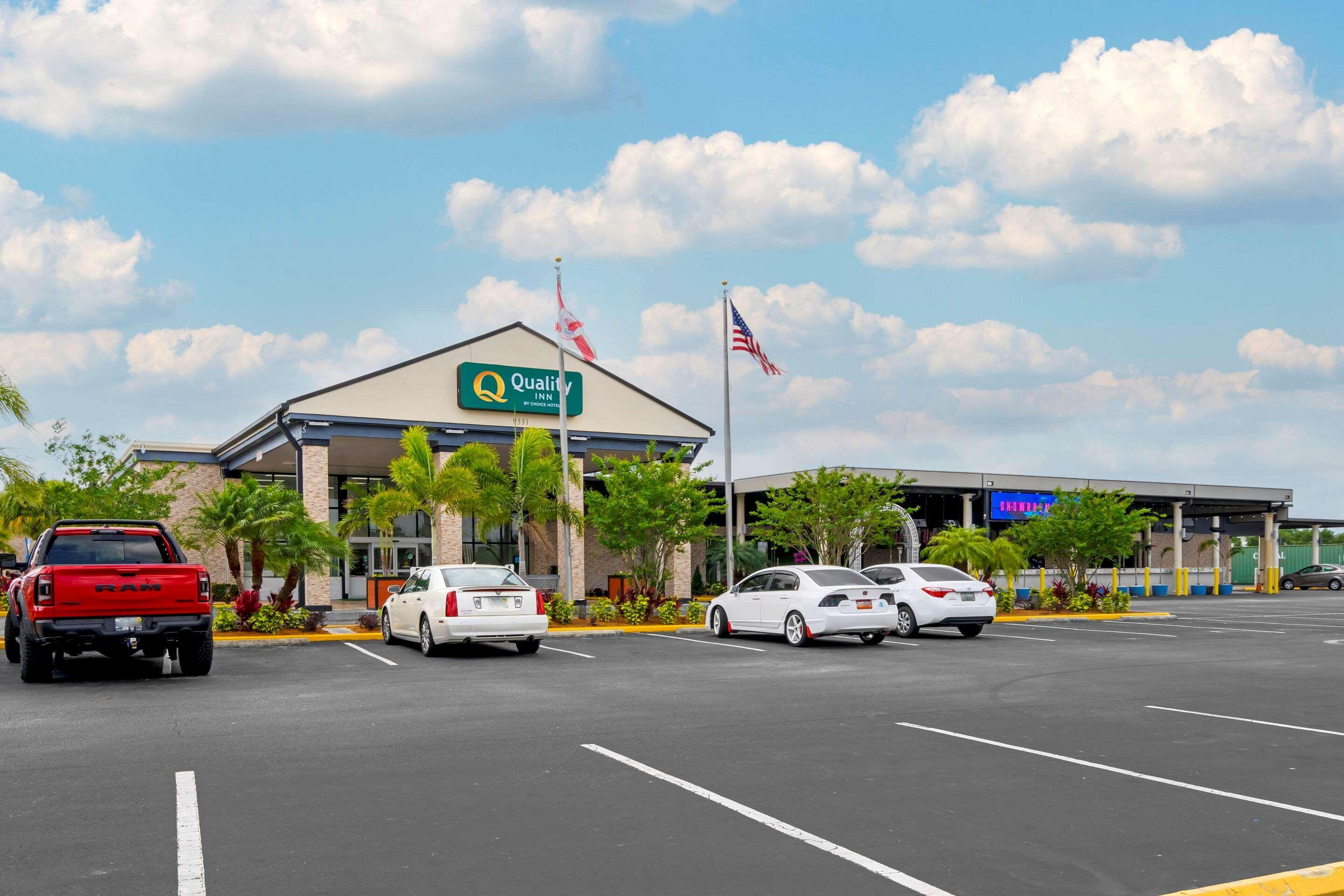 Quality Inn And Conference Center Tampa-Brandon Heartland Екстериор снимка